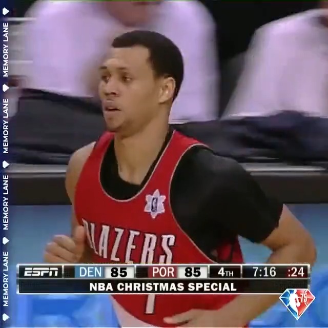 Brandon Roy dropping 41 points on Chauncey Bettups Christmas Day 17 years ago🎄