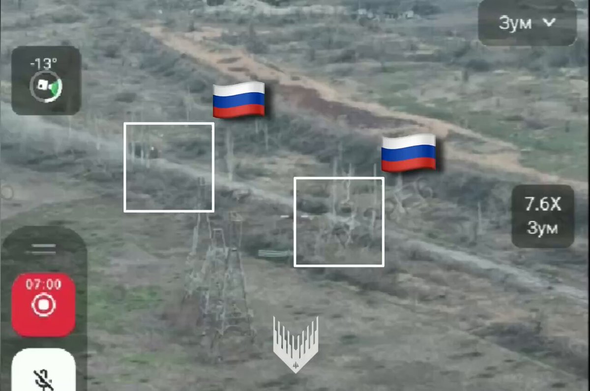 💥 The methodical destruction of trapped Russian armored vehicles by drones from the Voron unmanned systems battalion of the 100th Brigade of the Ukrainian Armed Forces.