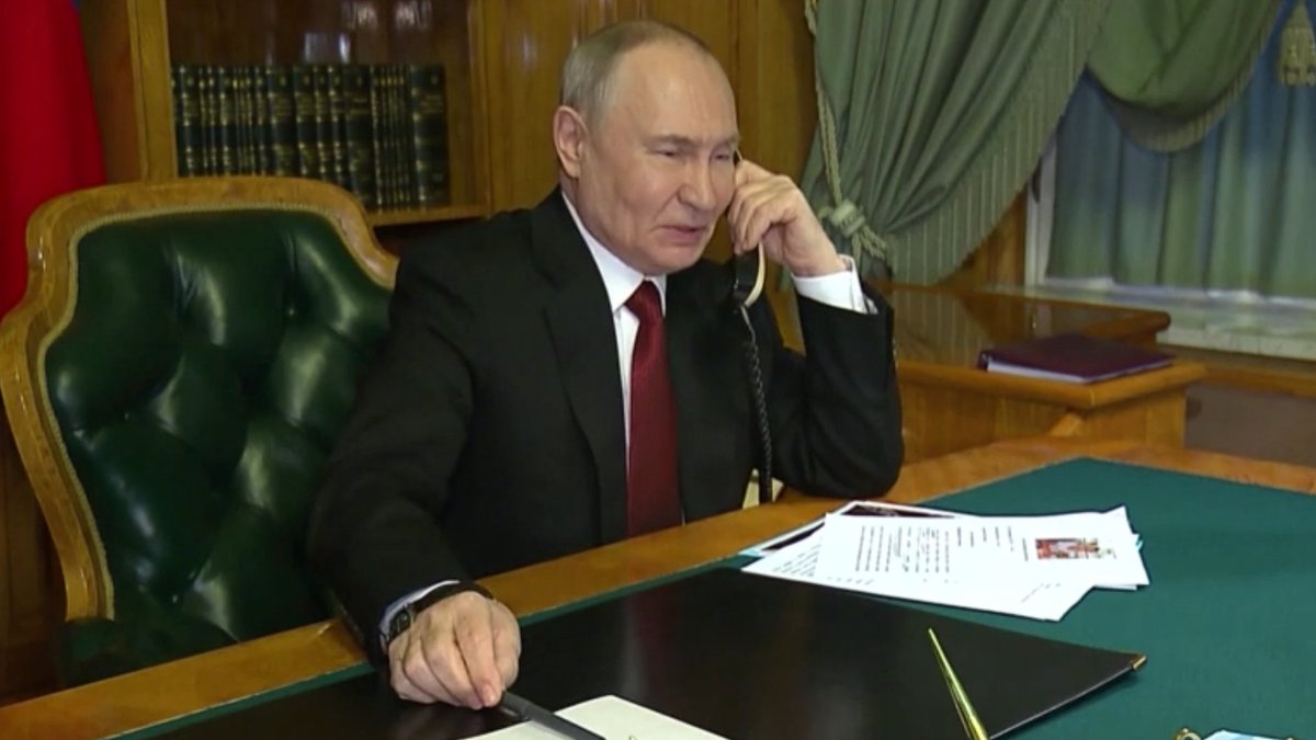 🇷🇺 | La llamada entre Putin y una niña tras cumplir su deseo de Año Nuevo: