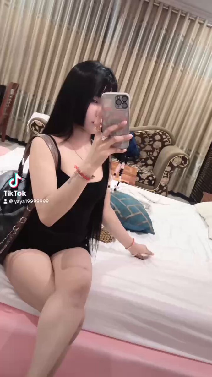 Book me for 1h in Phnom Penh 🇰🇭