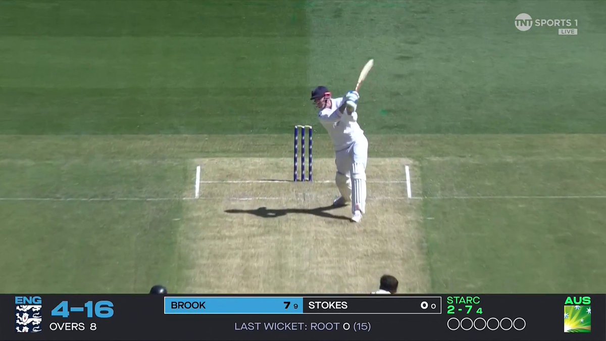 Harry Brook slams Mitchell Starc over cover for six 🙌 📺 Watch #TheAshes LIVE on TNT Sports and discovery+