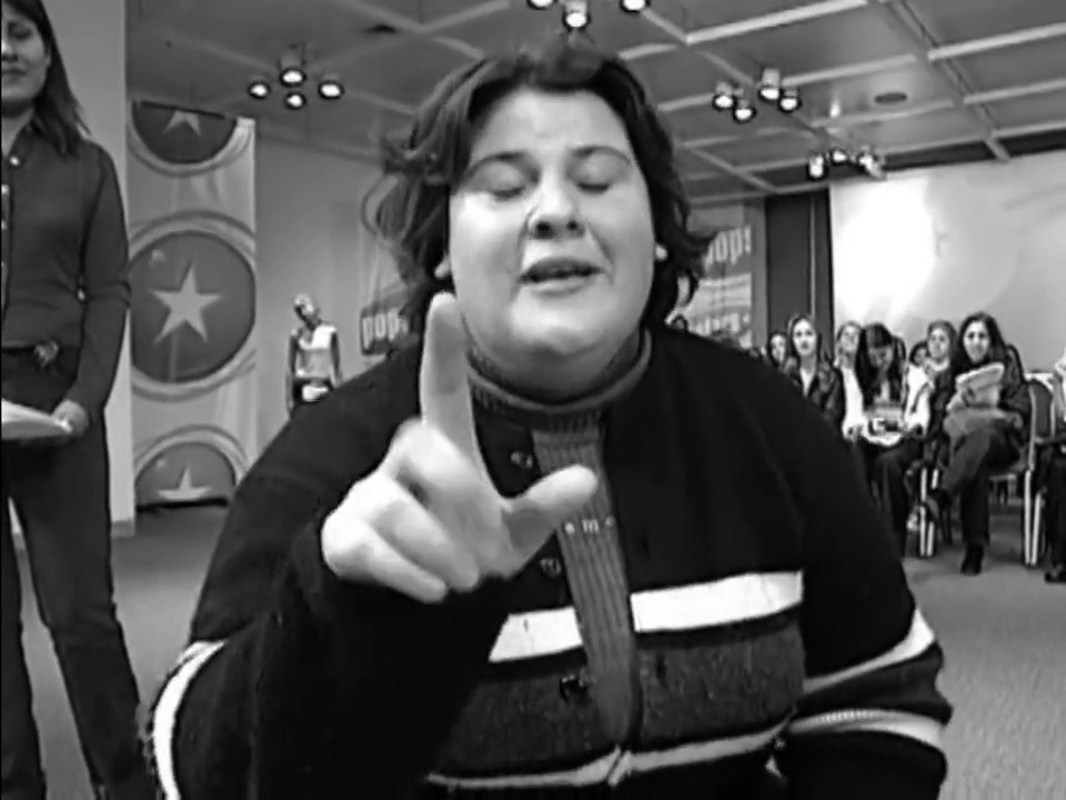 TE AMO ILYA ROZANOV pero no como como te aman el resto de las personas te amo como solo una gorda bisexual con depresión puede amarte
