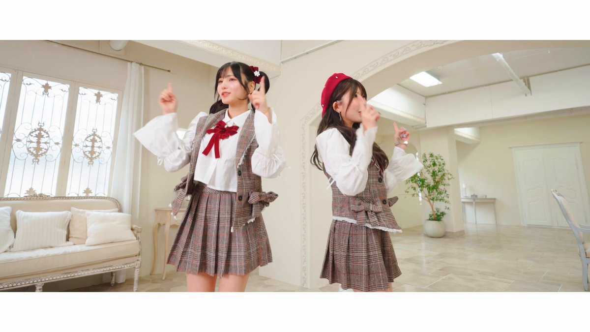 【踊ってみた】 ラブソングに襲われる / ＝LOVE 【かす×まあたそ】 ♡ ♡