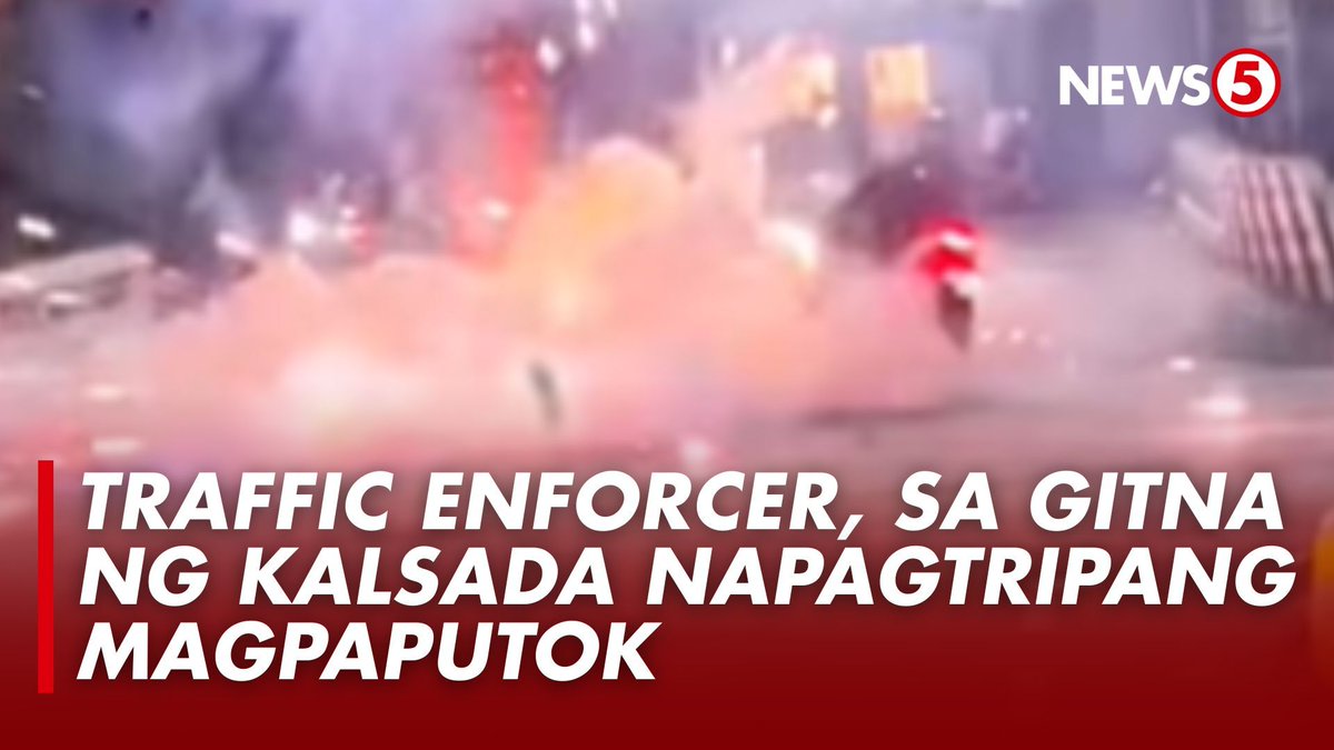 NAGPAPUTOK SA GITNA NG KALSADA Nanganganib na masibak sa trabaho ang isang traffic enforcer matapos magpaputok ng ipinagbabawal na "Bin Laden" sa gitna pa ng kalsada sa Brgy. Hagonoy, Taguig nitong araw ng Pasko. Dec. 25. Mas tumindi ang panganib nang may mapadaang motorsiklo sa mismong oras ng malakas na pagsabog. Ayon sa mga awtoridad, ligtas naman ang rider. | via Gio Robles