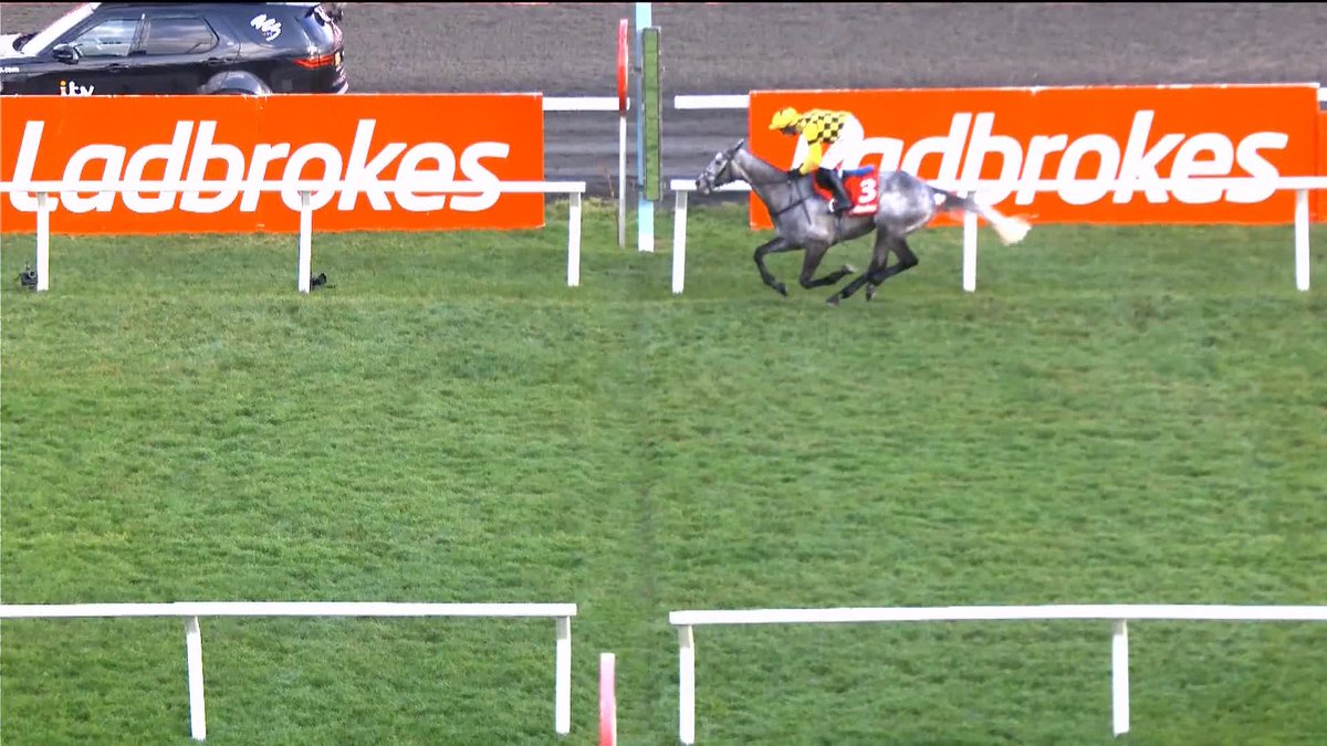An electric round of jumping from Kitzbuhel! 😍 He wins the Ladbrokes Kauto Star Novices' Chase in some style! 🏆 #ITVRacing | Paul Townend | Willie Mullins
