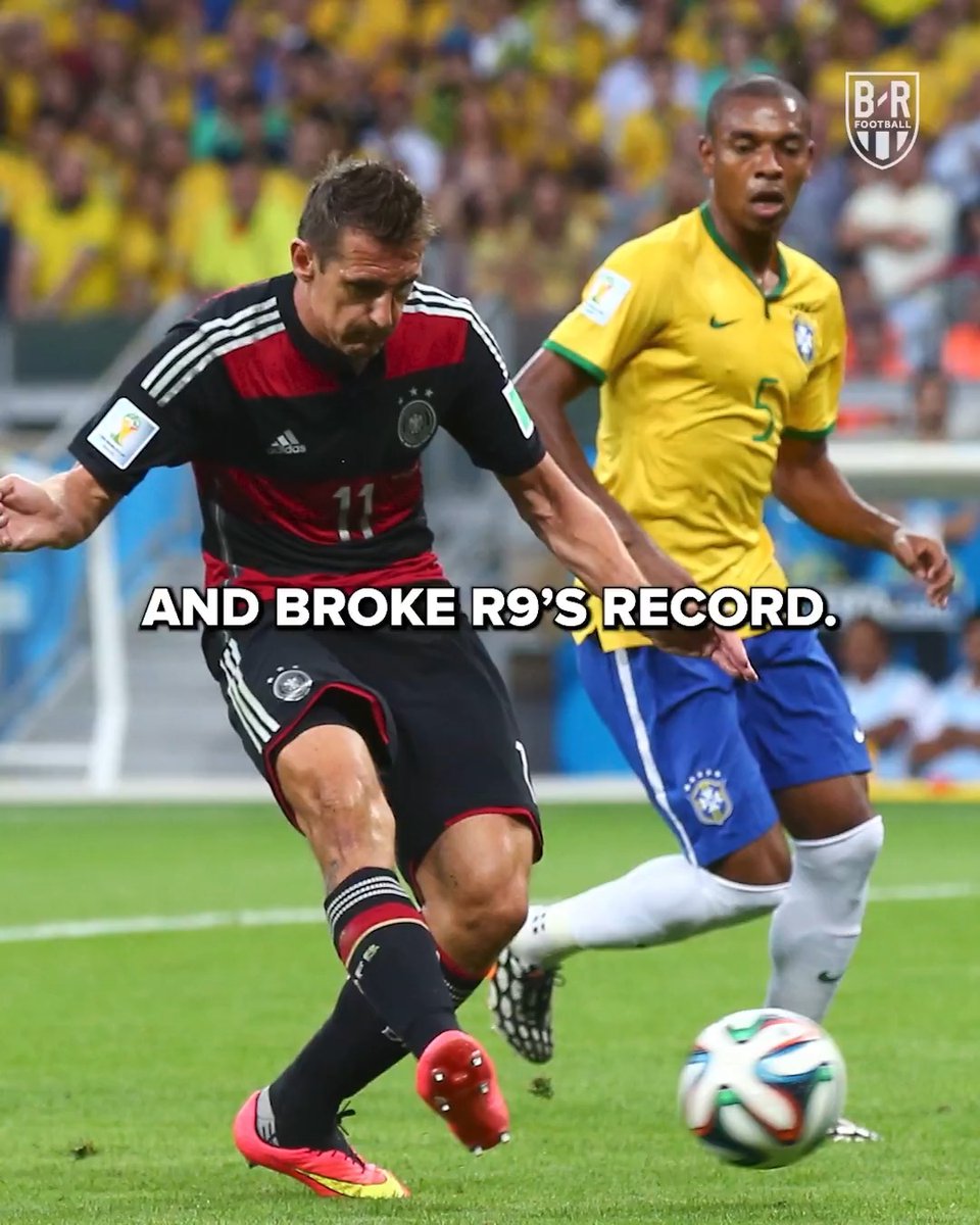 Miroslav Klose quietly worked his way up the World Cup all-time top scorers list... And then broke Ronaldo's record 𝐚𝐠𝐚𝐢𝐧𝐬𝐭 Brazil 𝐢𝐧 Brazil 😮💨🇩🇪 (w/ Kam #8🏁, Lyés)