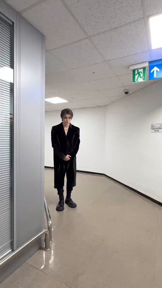 [251226] txt tiktok update - #yeonjun “park sungwoong sunbaenim is also a #backpocketholic”