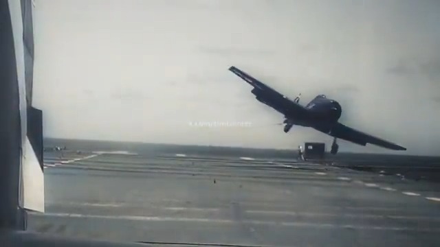 Interesting Footage off the deck of the USS Saidor (CVE-117) in Mid-1946 acting in a support role for Operation Crossroads - Atomic Bomb tests at Bikini Atoll. Hellcats and Avengers are fitted with cameras but on their return they all seems to have trouble landing.👀