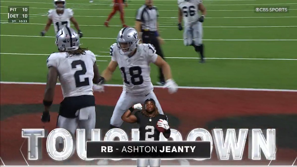 Two monster TDs and 188 yards‼️ @raiders RB Deuce 2️⃣ is the Week 16 Pepsi Zero Sugar Rookie of the Week.