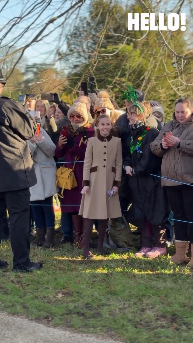 The new People’s Princess! 💗 Ten-year-old Princess Charlotte was so sweet as she lingered behind her father and brothers to pose for selfies with fans at Sandringham - even inspiring an obliging policeman to take a pic 😅 #princesscharlotte #royalfamily 📽️: hellomag