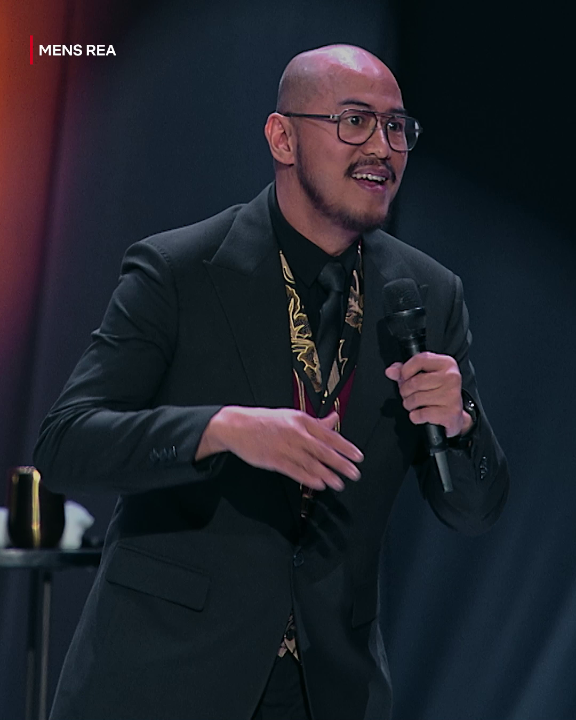 Buat yang kemarin-kemarin nanya terus 👀 Mens Rea stand-up comedy spesialnya Pandji Pragiwaksono udah bisa kamu tonton di Netflix!