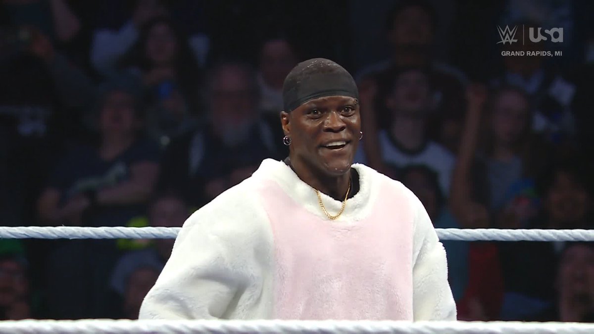 Gotta love him 🤣 Happy Holidays from Ron Killings!