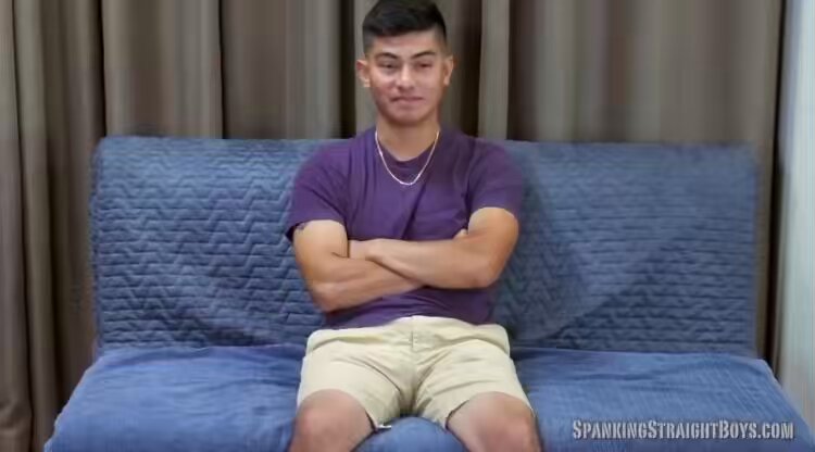 I really like this male model named Spencer Perez who appeared in the "spankingstraightboys" work. If you know of any other videos he appears in or his social media accounts, please let me know by DM.