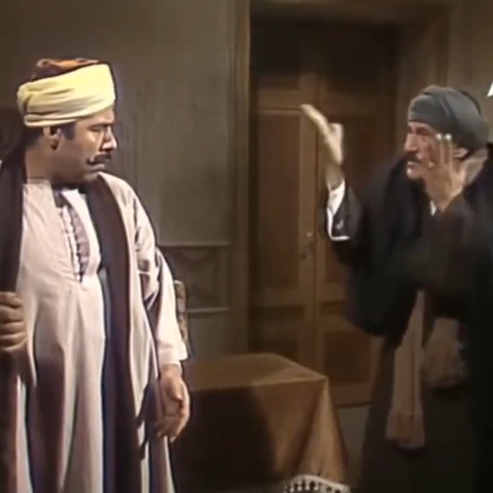 حسام حسن بين الشوطين مع محمد هاني 😂