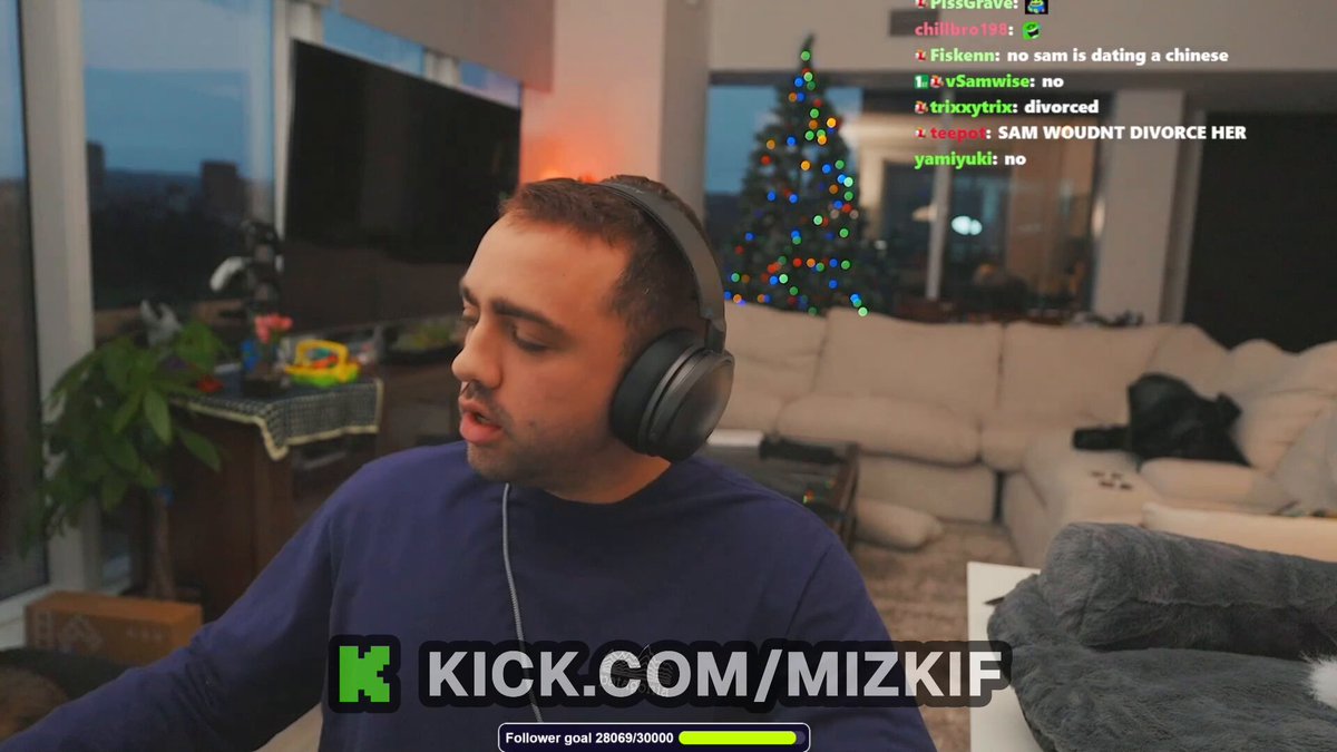 Kick Streamer Mizkif Reveals Insider Rumors That Marlon Was Supposed to Join FaZe Clan and Explains Why Some Members Didn’t Want Him 😱😳 '' I don't think he fits the vibe enough. He's too normie. He's not irrelevant at all. He's huge. But I just think he's normie first, streamer fourth. You know, when all those guys are streamer first. ''