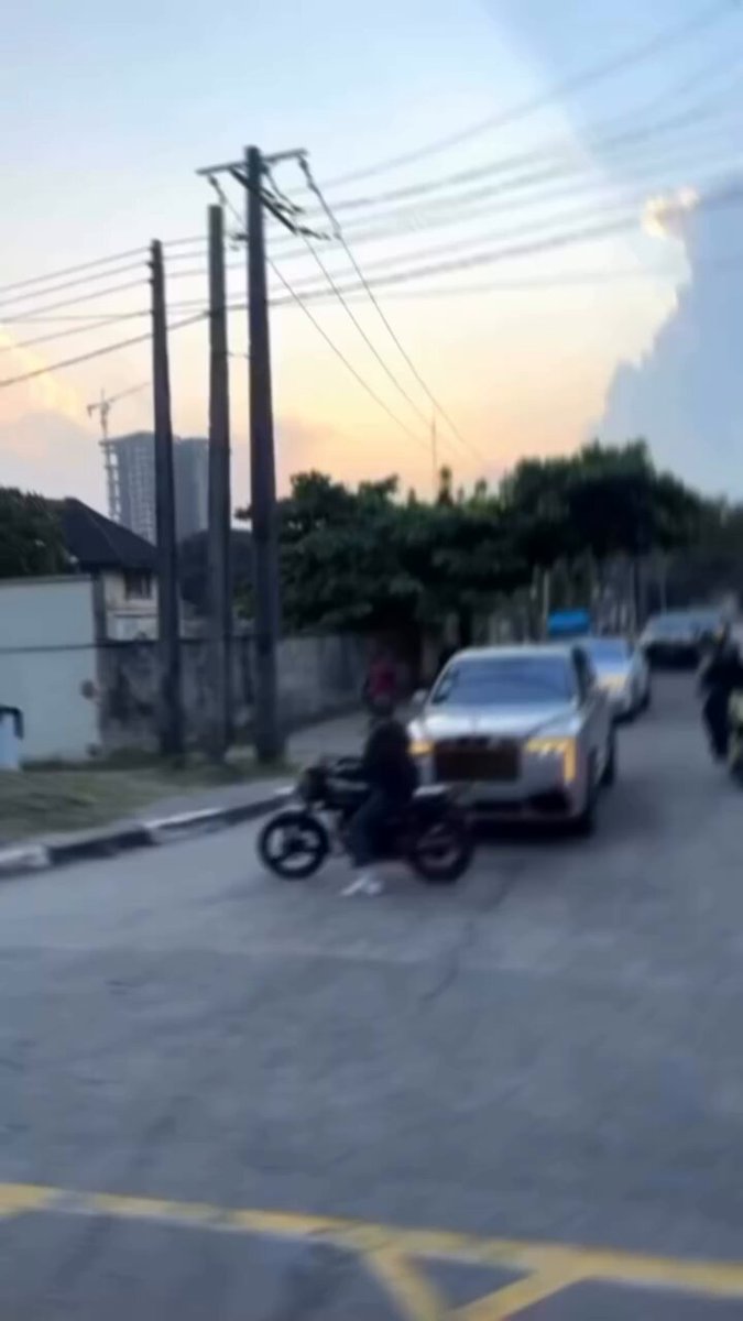 What was his intention? Trying to block 001’s Convoy, body tell am last last 🤣🤣🤣