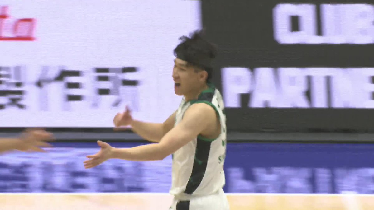 試合を決めたのは#33 杉山！ 横浜EXがB2でのクラブ史上最長連勝記録更新となる9連勝達成💫 杉山裕介 横浜エクセレンス 📡バスケットLIVEで見逃し視聴 #Bリーグ #りそなグループ