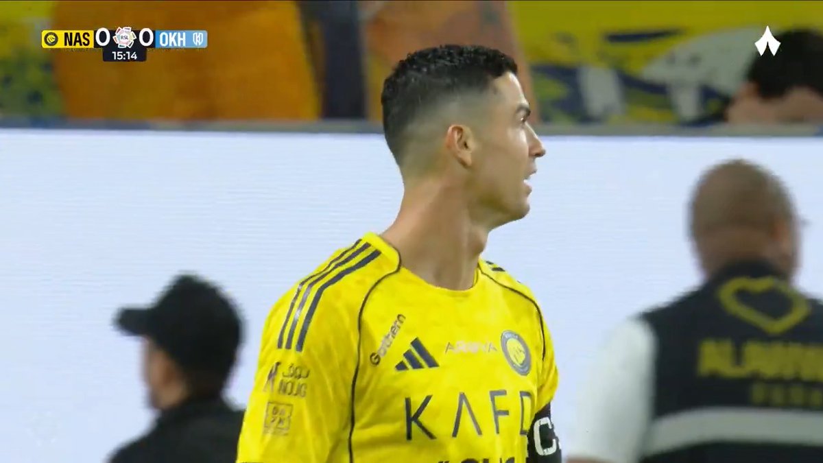 Ronaldo missed this ?? 😭😭😭