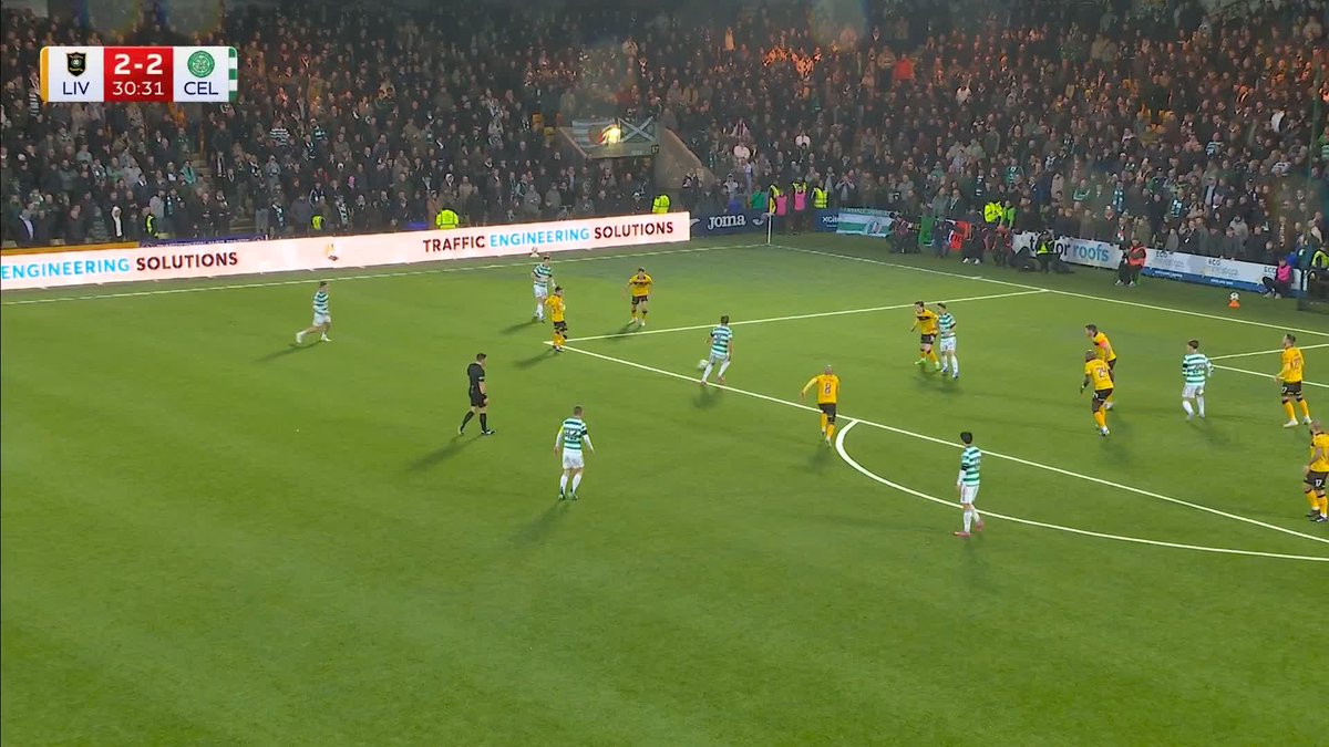 💚 "A BELTER from Benjamin!" Nygren puts Celtic in front for the first time at Livingston ⤵️