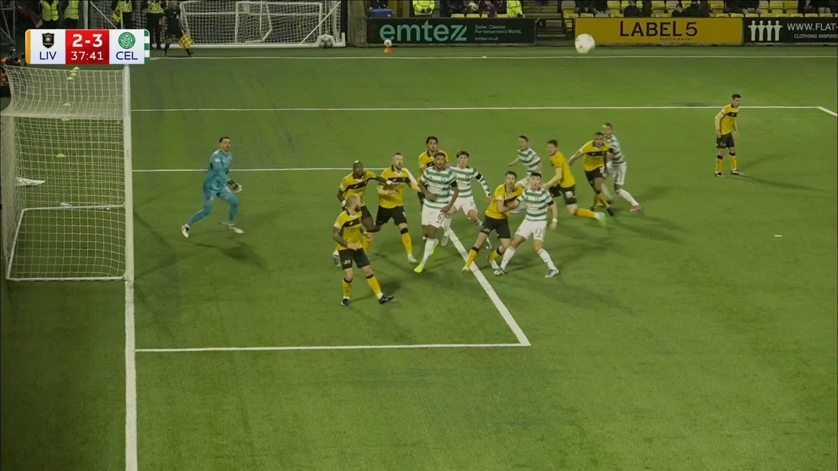 🍀 Celtic clinical from the spot! Arne Engels scores with a penalty after a VAR check for handball ⤵️