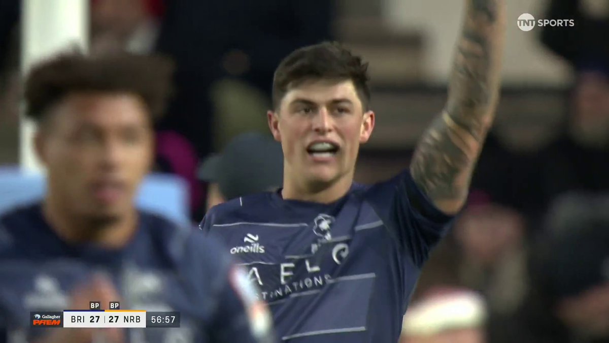 LRZ double ✌️ Bristol Bears 🐻 go up after LRZ flies over the line 💨 📺 @TNTSports & @DiscoveryplusUK