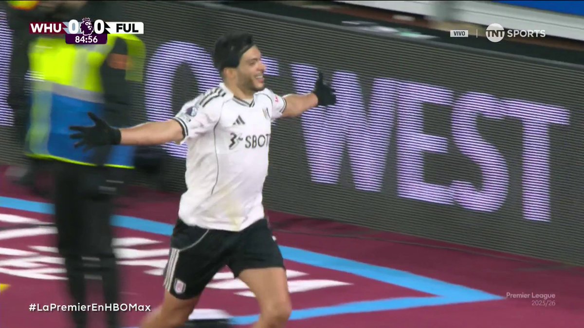 El mejor 9 mexicano de la actualidad la sigue rompiendo en la mejor liga del mundo. No te acabes nunca Raúl Jiménez 🐺🇲🇽