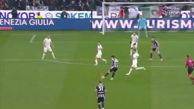Zaniolo'nun muhteşem şutunu kaleci güçlükle çıkardı!