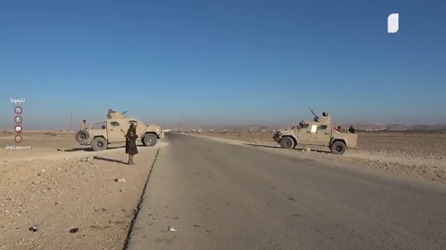 "مشاهد من انتشار قوات النخبة الحضرمية في مديرية غيل بن يمين لتأمينها من عناصر عمرو بن حبريش المتمردة" #اعلان_دوله_الجنوب_العربي #RestoreSouthState #دوله_الجنوب_العربي #عدن_المستقلة #AIC