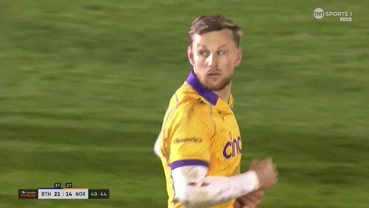 There's no festive joy for these Saints 🙁 For the third time this match, they have a try ruled out. 📺 TNT Sports & discovery+ UK