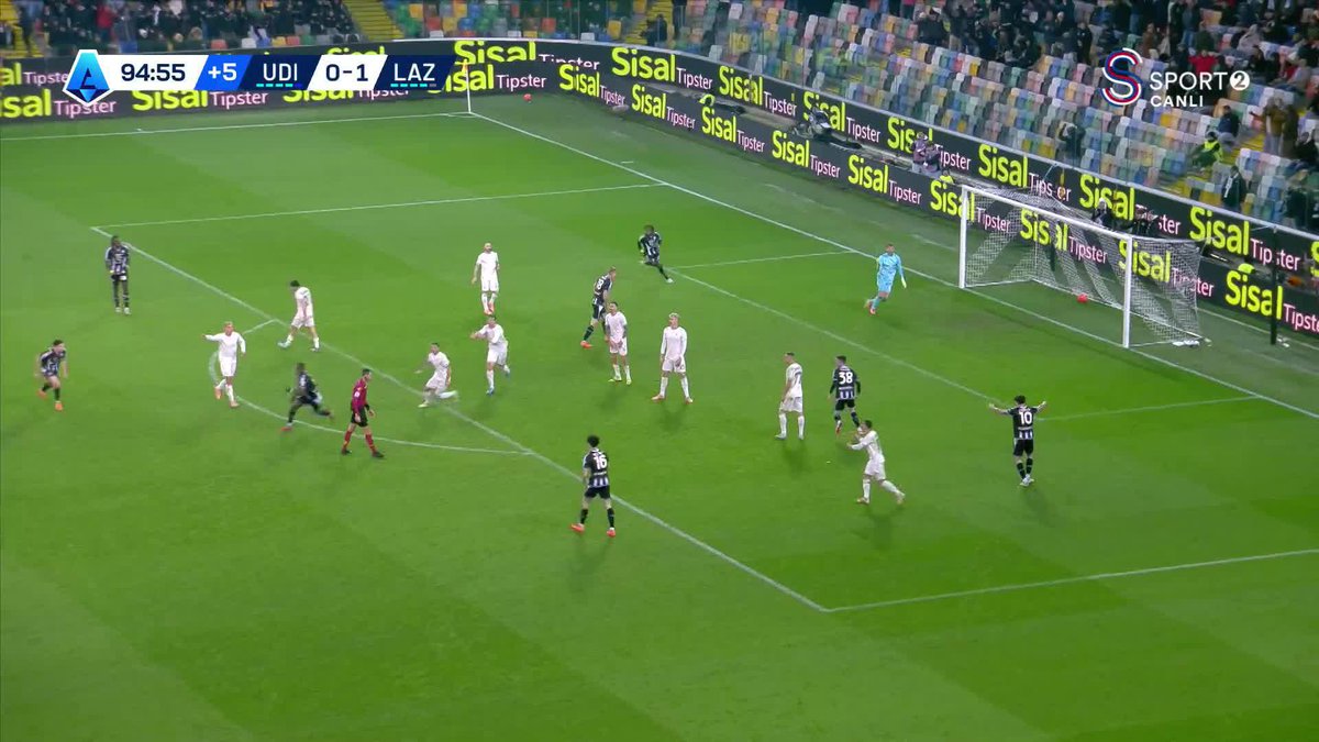 Zaniolo'nun olağanüstü asisti 🙃