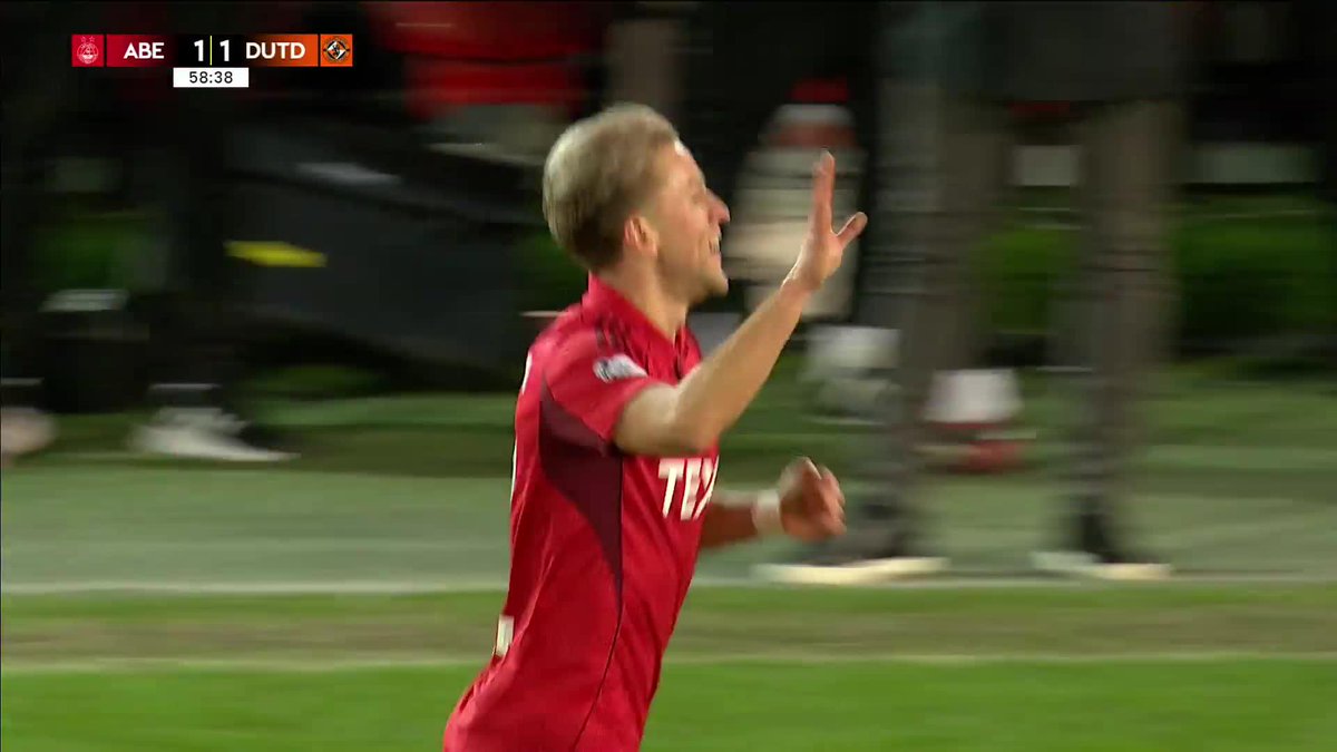 The Dons are on level terms! 🔴 Jesper Karlsson with the Aberdeen FC equaliser against Dundee United 👀 𝑃𝑟𝑒𝑠𝑒𝑛𝑡𝑒𝑑 𝑏𝑦 SBK | 18+ | 𝑃𝑙𝑒𝑎𝑠𝑒 𝐺𝑎𝑚𝑏𝑙𝑒 𝑅𝑒𝑠𝑝𝑜𝑛𝑠𝑖𝑏𝑙𝑦