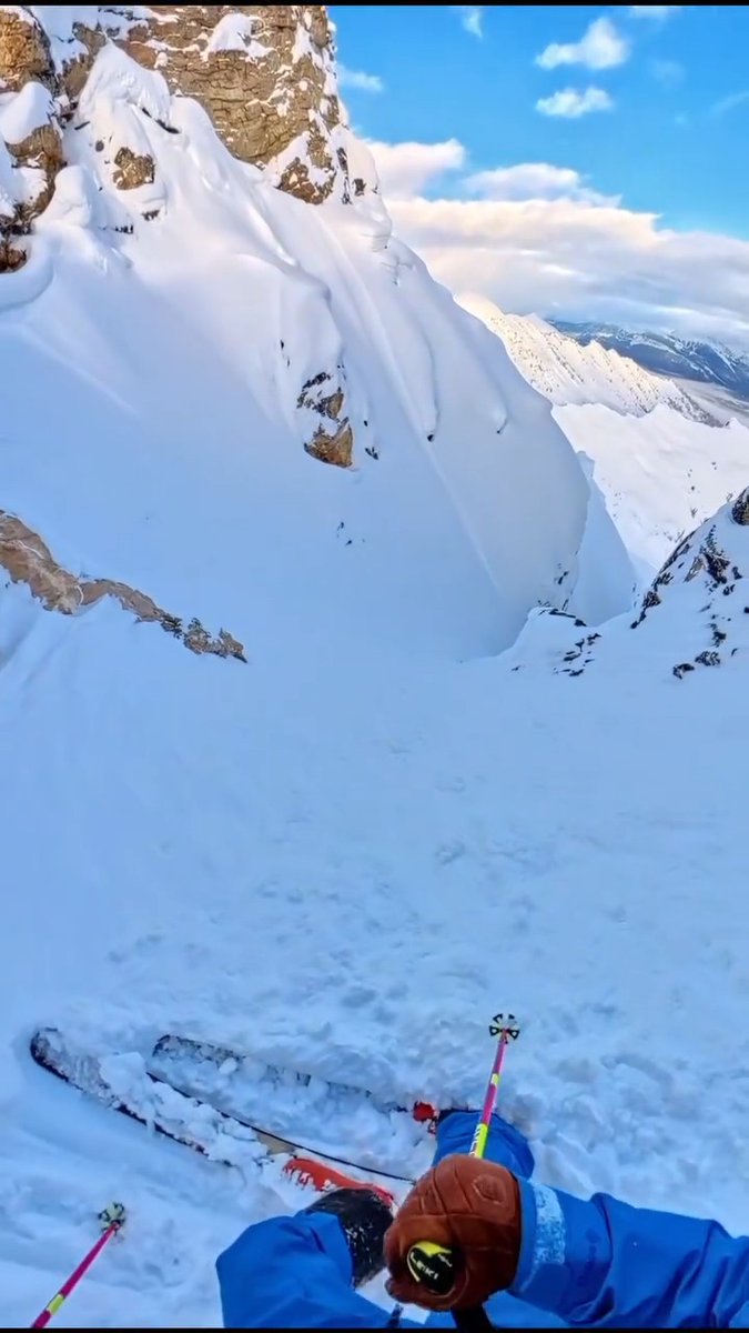 "Christmas Tree 🎄 Chute" This Week In the Kicking Horse Mountain Resort, BC, Backcountry! The name felt appropriate given the timing☃️🎁🎅. All-time day up here yesterday. Very grateful. Merry Christmas, y'all!! Thanks, BC 🇨🇦 🏄♂️ Miles Clark 🎿 Meier Skis 🧥 Elevenate 🧤 Hestra Gloves 🪄 LEKI USA 🦶 INTUITION LINERS 🦵 live.momentous 🎒 Arva Equipment #merry #christmas #baby