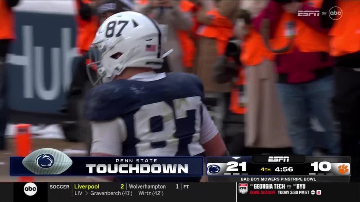 Grunk → Rapp, wide open for the TD! #WeAre | Bad Boy Mowers Pinstripe Bowl on ABC