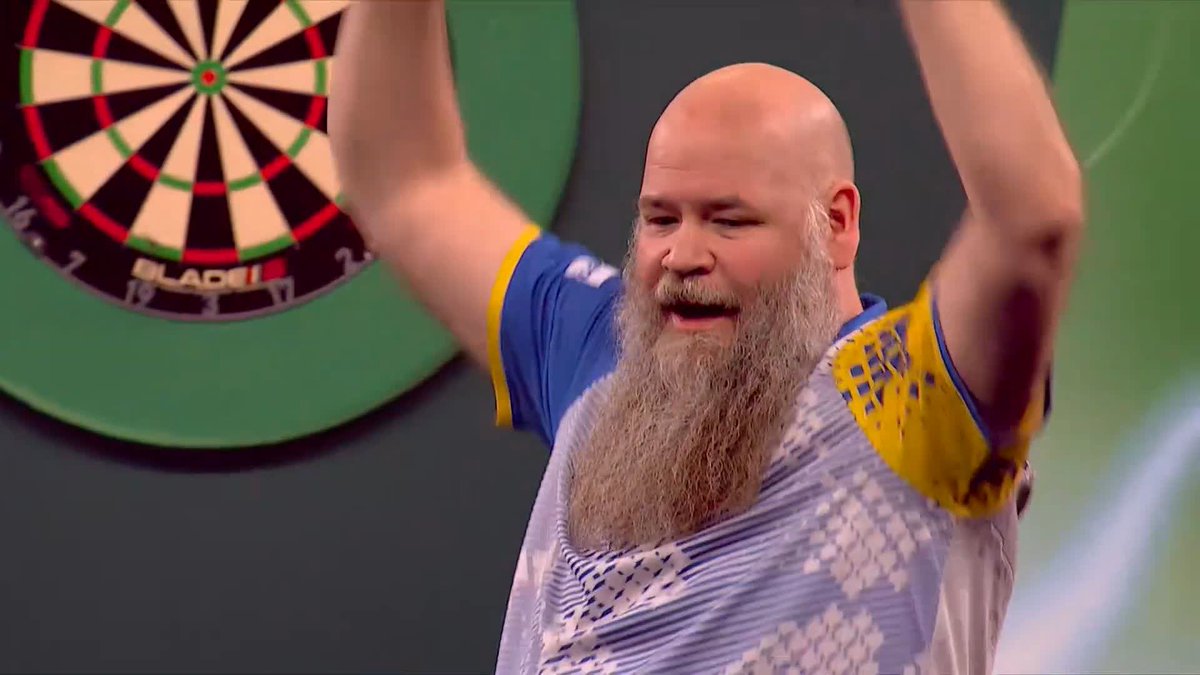 HARRYSSON PUTS OUT PIKACHU! 🇸🇪 Andreas Harrysson's dream debut continues at Alexandra Palace! The Swedish star eliminates Ricardo Pietreczko to set up a showdown against Jonny Clayton in the last 16! 📺 #WCDarts | R3