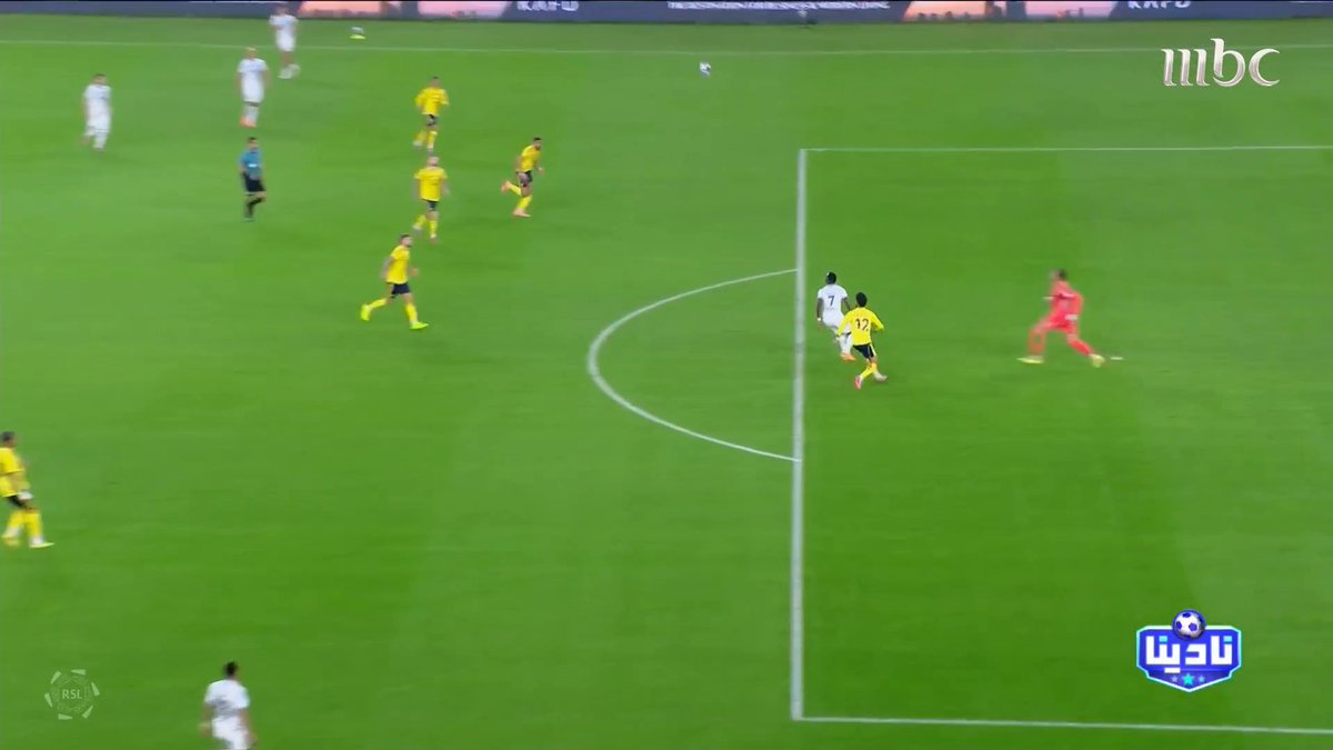 الخبير التحكيمي فهد المرداسي: الحالات التحكيمية لمباراة النصر VS الأخدود د 33 لا توجد ركلة جزاء للأخدود د 84 لا توجد ركلة جزاء للنصر مجاناً على شاهد برنامج #نادينا يوميا الساعة 11مساءً بتوقيت السعودية على #MBC1 لمتابعة البث المباشر