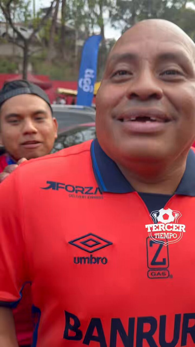 EL CLON DEL PIN 👹 CONFÍA EN LA REMONTADA 🏆 “La 33 se quedará en el trébol y yo amaneceré 🍺” “Gracias a Dios porque me hizo igual a plata”