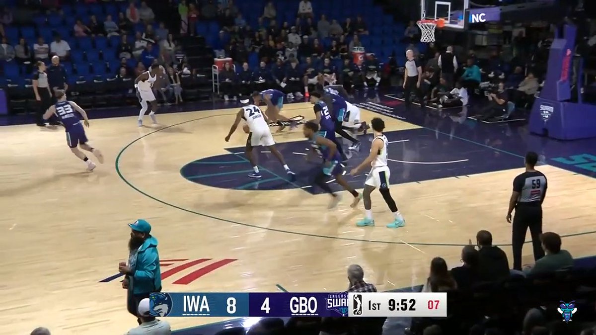 Strong performances from Hornets players lead the Swarm to another win! Career-high 27 points for Liam McNeeley! 👏 Iowa Wolves 117-123 Greensboro Swarm Liam McNeeley: 27 PTS, 4 REB, 3 AST, 2 3PM KJ Simpson: 20 PTS, 5 REB, 8 AST, 4 3PM Antonio Reeves: 15 PTS, 2 AST, 5 3PM