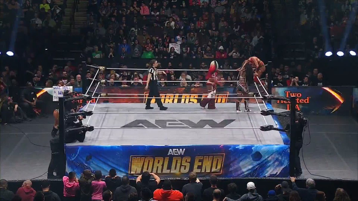 The Babes of Wrath are all over Último Moné + Athena is ROH & All Elite!! Watch #AEWWorldsEnd on HBO Max PPV