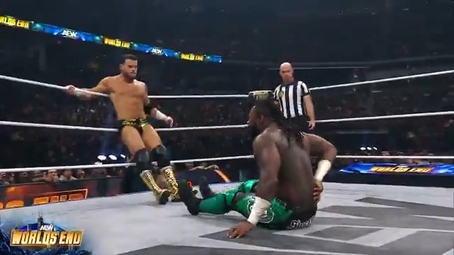 MJF got a taste of his own medicine. #AEWWorldsEnd