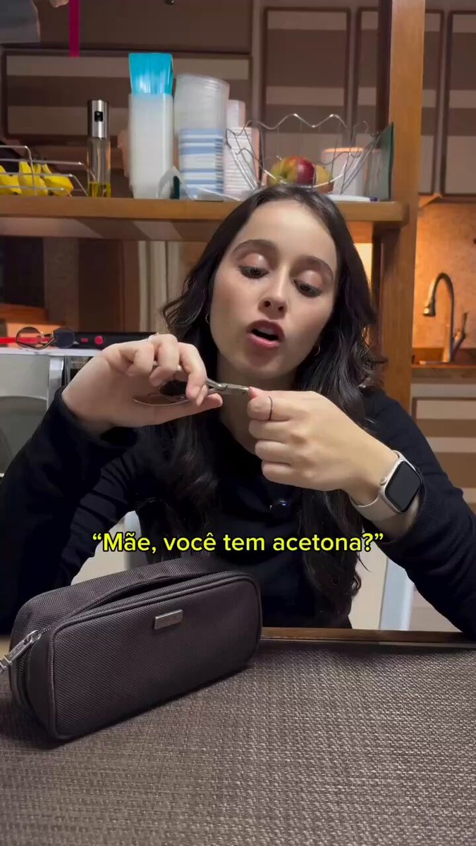 isso deve ser configuração de fábrica das mães pq não é possível kkkkkkkkkkk