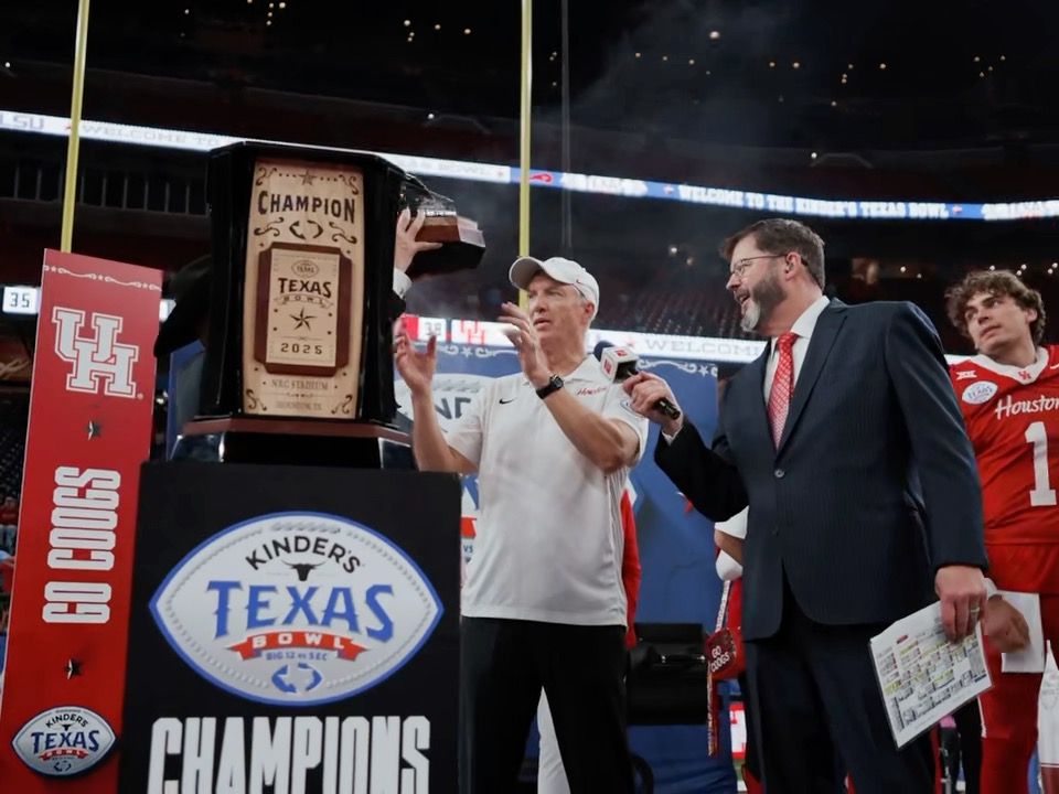 HOLD IT UP COACH FRITZ 🏆