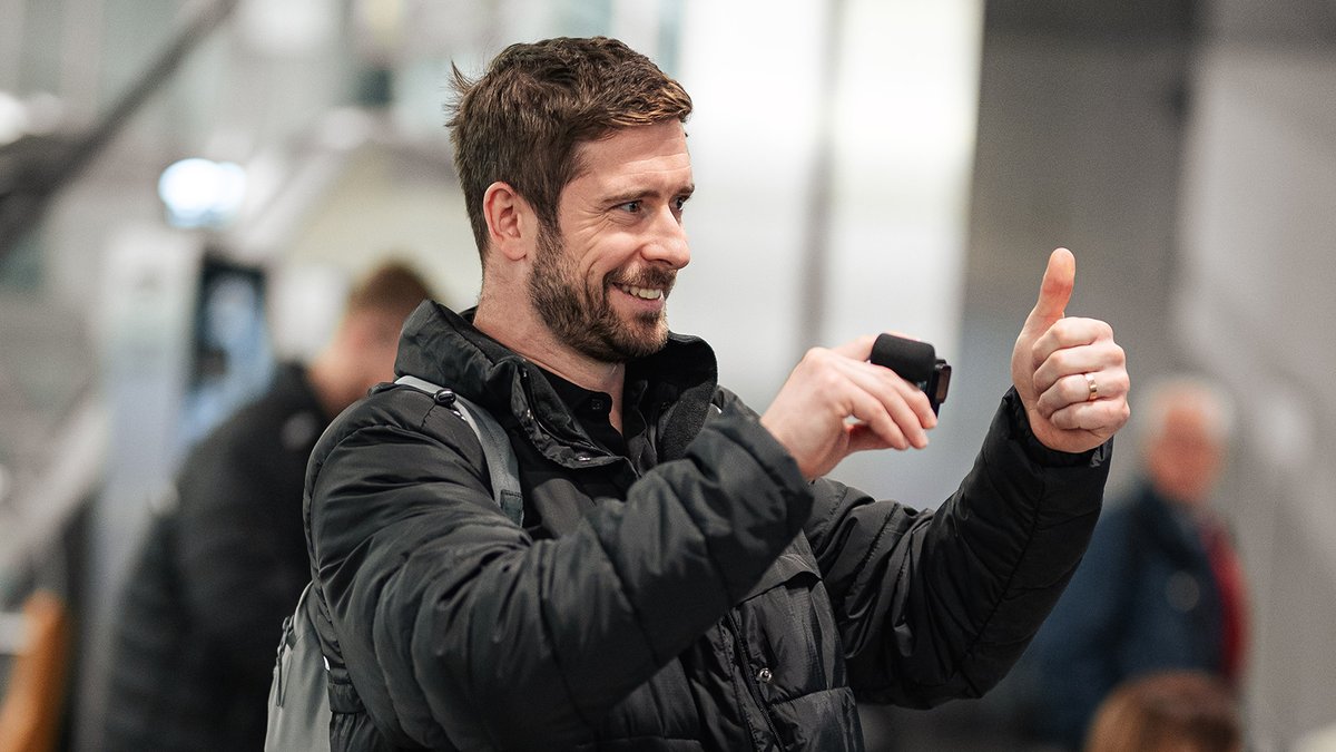 🙌 ABSOLUTE CINEMA! 🎬 Mark Pysyk od nás dostal kameru na cestu na Spengler Cup Davos a tohle pro vás zrežíroval!