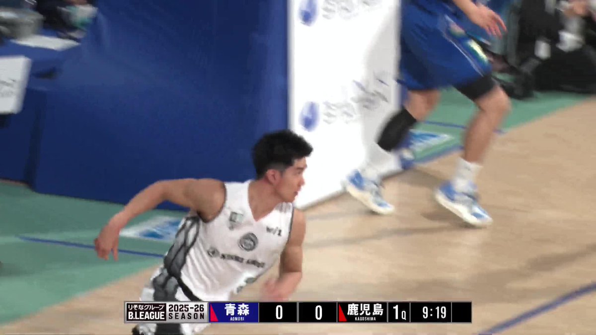 スタメン起用の鮮烈プロデビュー⚡️ 切れ味鋭いドライブでBリーグ初得点! 鹿児島#31 松野 遥弥(PG・SG|190cm|専修大学4年) 鹿児島レブナイズ 専修大学男子バスケットボール部 SOARERS 📡バスケットLIVEで見逃し視聴 #Bリーグ #りそなグループ