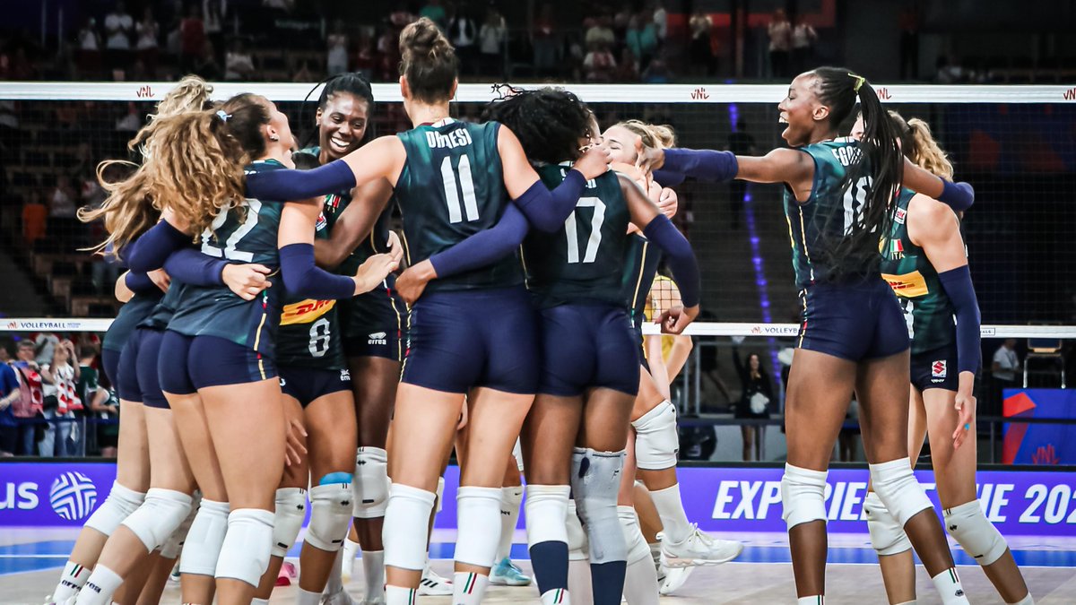 #VNL2025 Recap: GOLD FOR ITALY 🥇 Back on top, Team Italy 🇮🇹 claimed their 3rd VNL title, opening the door to another year of dominance. A wonder squad setting the standard once again. 👑 📺 Relive it on VBTV: 🏐 #Volleyball #Pallavolo #BePartOfTheGame