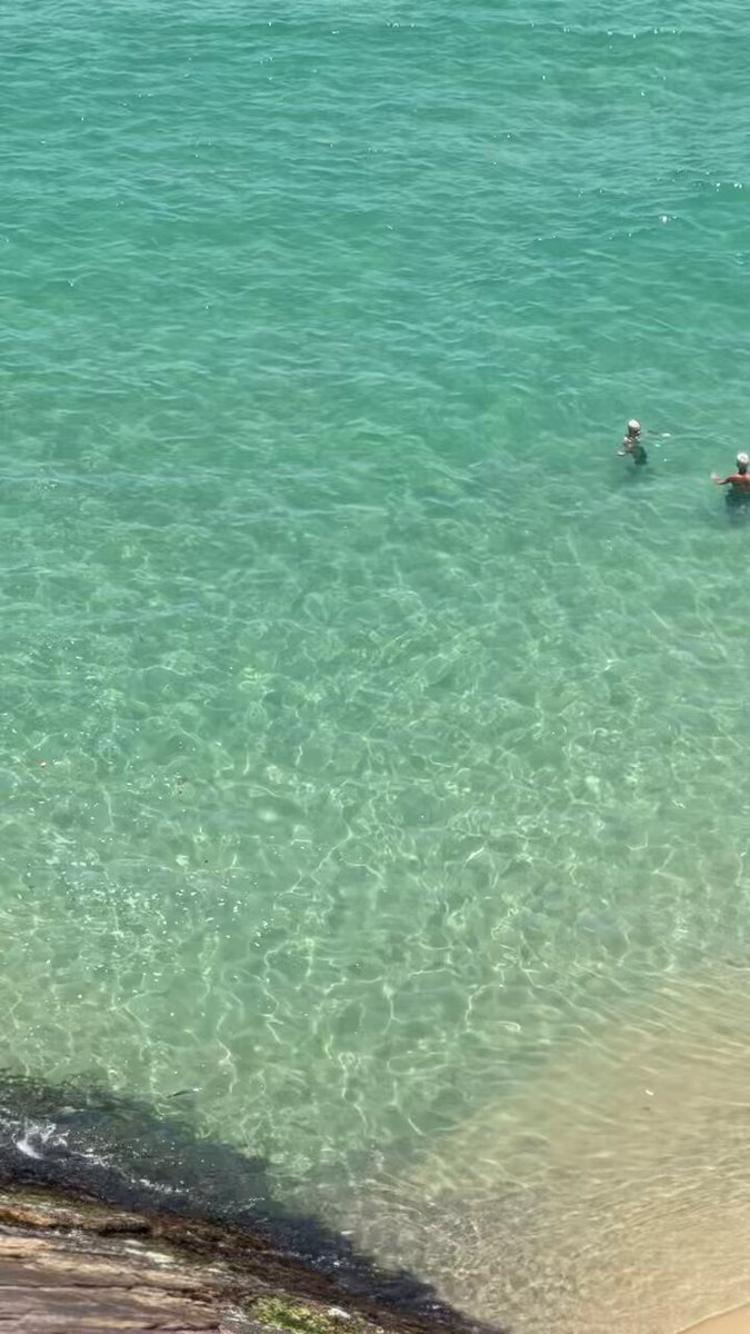 Rj e seus dias de espetáculo Praia do Vidigal 📍