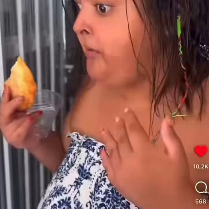 menina rayanne governando a vida de sua própria avó vai lá buscar minha cumbuquinha sua velha da praça é nossa