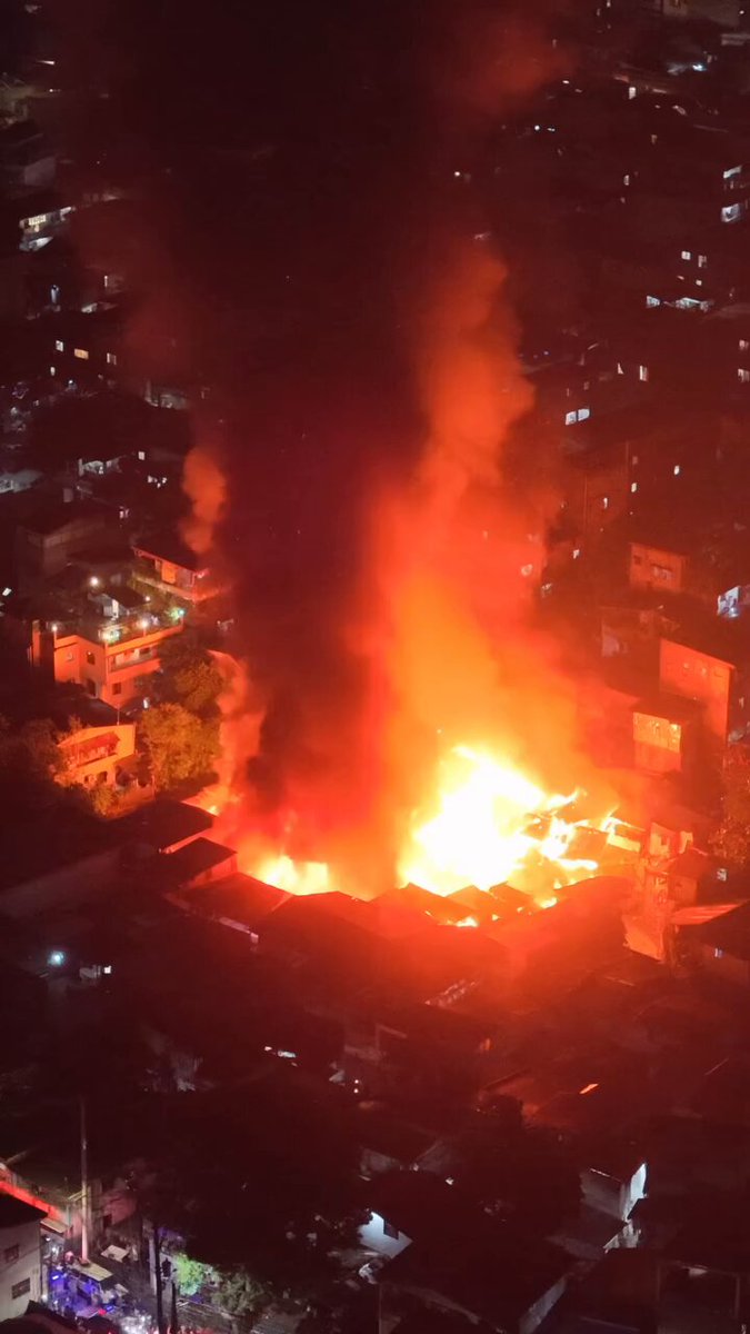WATCH: New footage shows multiple homes engulfed as major fire rips through Barangay Commonwealth, Quezon City in the Philippines