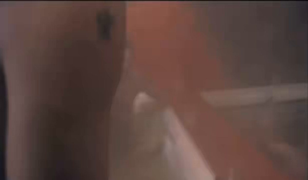 Tonka’s jacuzzi - Mike Bassett: England Manager (2001)