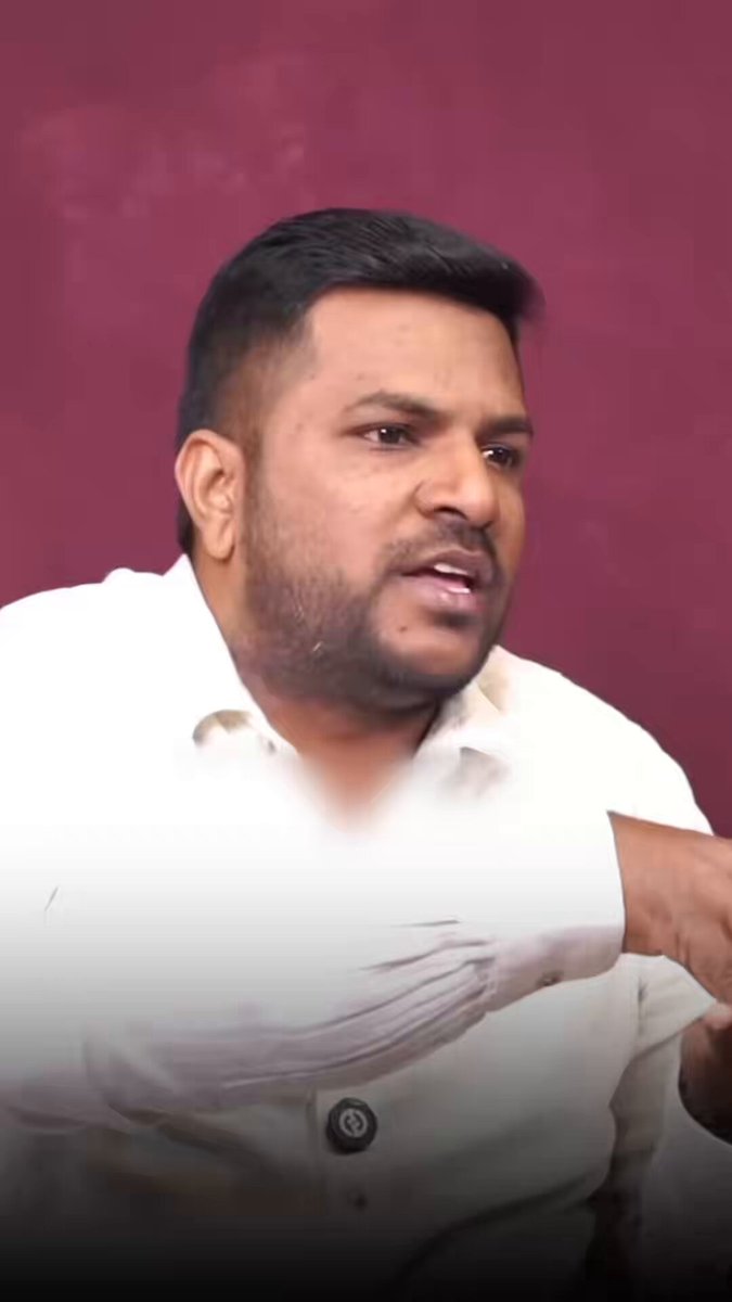 எதுக்கு வாய குடுத்து இப்படி வாங்கி கட்டிக்கறீங்க மாதேஷ்? 🤣🤣🤣 #மாதேஷ் - சேகர் பாபுனு ஒருத்தரு நல்லா பண்ணிகிட்டு இருக்காருப்பா, நம்ம எப்படியாவது அத ஓடைக்கணும்னு இப்படிலாம் பண்றீங்களா? #அஸ்வத்தாமன் ஜி - உங்களுக்கு ஏதாவது நல்லா பண்ணி இப்படிலாம் சொல்ல சொன்னாரா சேகர் பாபு? அறநிலையத்துறையை நீங்க ஆக்கிரமிச்சு வெச்சிகிட்டு, பக்தர்கள் எங்களை அனுமதிக்கருதுக்கு 1000, 500, 2000னு காசு கேக்குறீங்க. எங்க கோவிலுக்கு நாங்க போறதுக்கு உங்களுக்கு எதுக்கு காசு கொடுக்கணும்னு நாங்க கேக்குறோம். இது எல்லாமே ஒரே பிரச்னை தானே. "ஶ்ரீரங்க ரங்நாதனையும், தில்லை நடராஜனையும் பீரங்கி வைத்துப் பிளக்கும் நாள் எந்நாளோ? அந்நாளே எம் பொன்னாள்!" என்று சொன்ன திமுக ஆட்சில உட்கார்ந்துகிட்டு அதெல்லாம் சத்திய படுத்திகிட்டு இருக்காங்க, அப்படிங்குறது தானே இப்போ பிரச்னை! Narendra Modi Amit Shah Rajnath Singh Rajnathsingh_in Yogi Adityanath Ashwini Vaishnaw Nirmala Sitharaman Jagat Prakash Nadda Nitin Nabin B L Santhosh Dr. Arvind Menon Ponguleti Sudhakar Reddy(Modi Ka Parivar) K.Annamalai Nainar Nagenthran Kesava Vinayakan Ashvathaman Allimuthu 𓄂𖤍Bhairavi Nachiyar𖤍 பாண்டிய நாட்டு இளவரசி 𓄂 Indhavaainko (இந்தாவாய்ங்கோ) 👊 Elon Rusk STALIN RAJESH BJP 🦉The Owlman | ஆந்தையார்🦉 Vishwatma 🇮🇳 ( மோடியின் குடும்பம் ) JEYAN J SAKTHIVEL 🚩🇮🇳 Kaniyampoondi Senthil சம்மட்டி K.Jayaprakash Er Anbuselvan Bjp 🇮🇳🚩(மோடியின் குடும்பம்) Harishkumar Dr.R.SandeepKumar BJP Sathish Kumar🇮🇳 Indic Spaces Truth Alone 🇮🇳 dravida sishu Dr. 2G Spectrum 🍇 💰 Bagavath Pratheep Surya Periyasamy ராஜன் ||✨