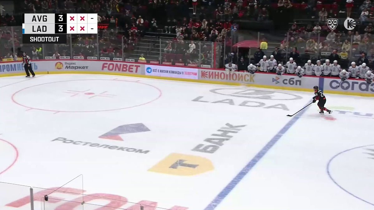 This is the nastiest shootout goal I may have ever seen. Andrew Poturalksi has MITTS.